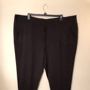 Women’s joggers